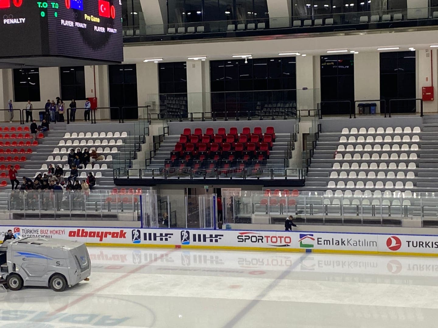 TBHF Protokol Tribünü Bölümü – VIP Oturma Alanı İyileştirme Çalışması - 4